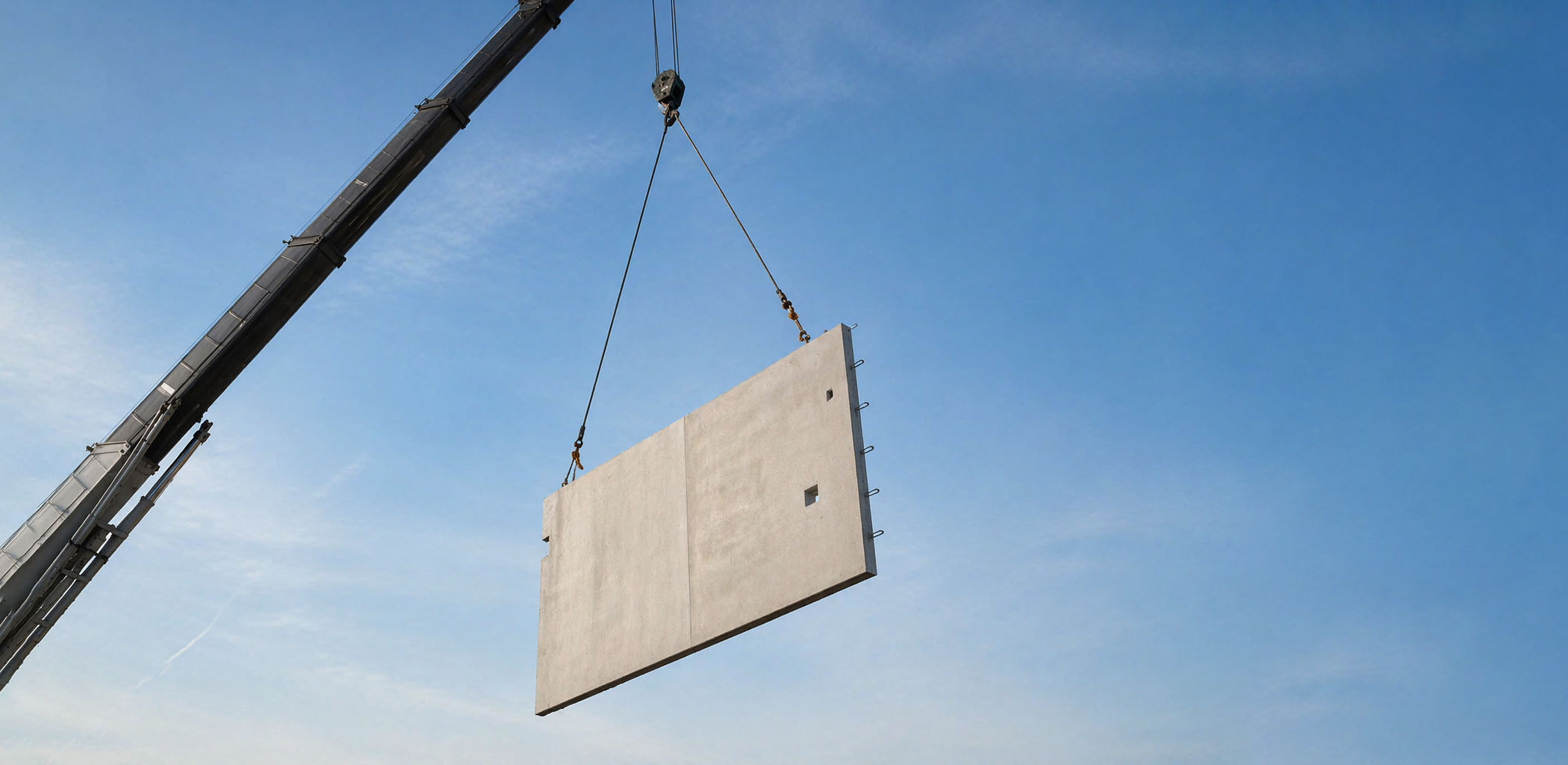 Prefab betonconstructie op de werf